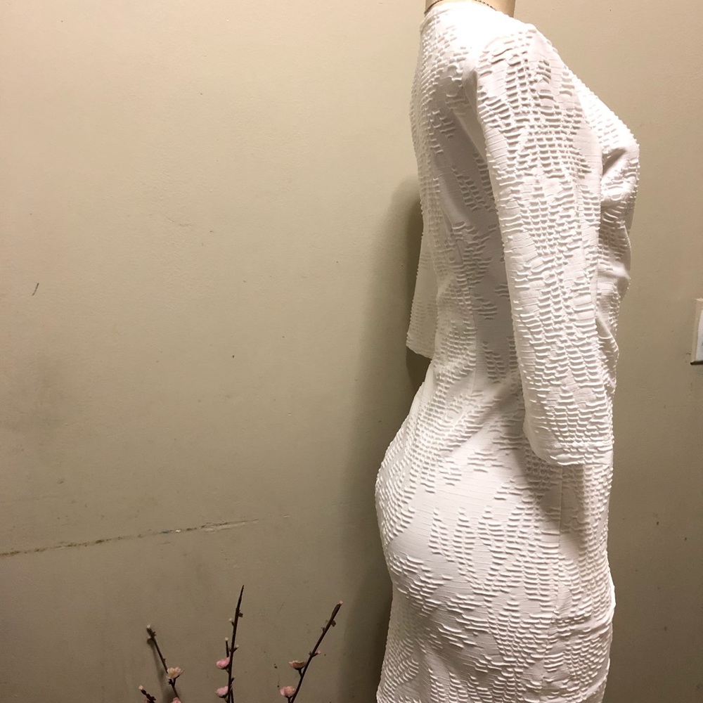 GUESS SIDE ZIP DRESS - Picture 8 of 8